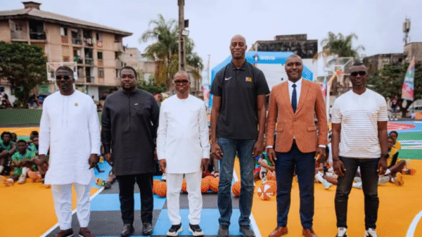 BAL et Wave rénovent un terrain à Yopougon